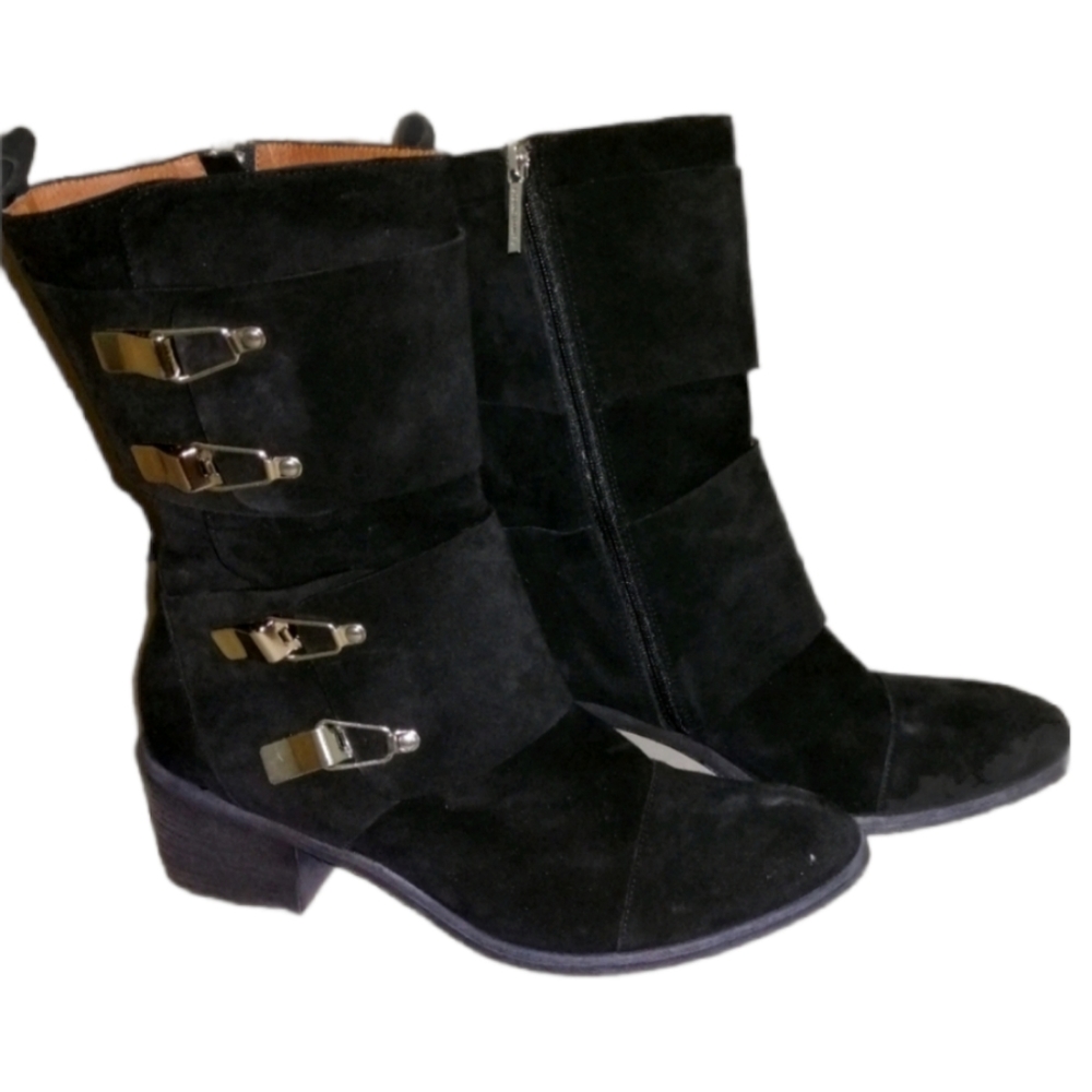 Donald j. Pliner doria suede buckle boots